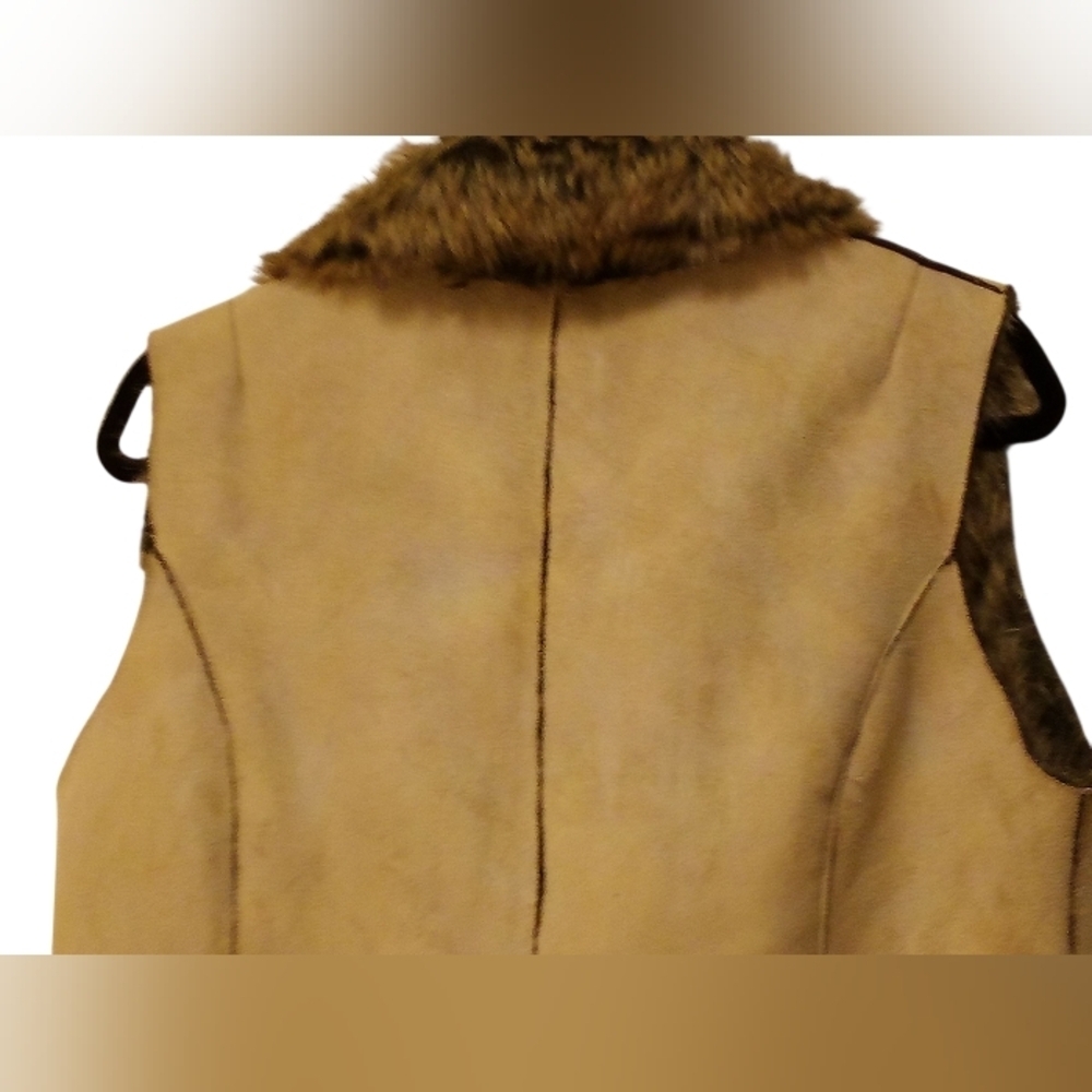Fever -Vintage Faux Fur, Full Vest Polyester Suede, Size L Tan, 1 Button Closure - Picture 12 of 16